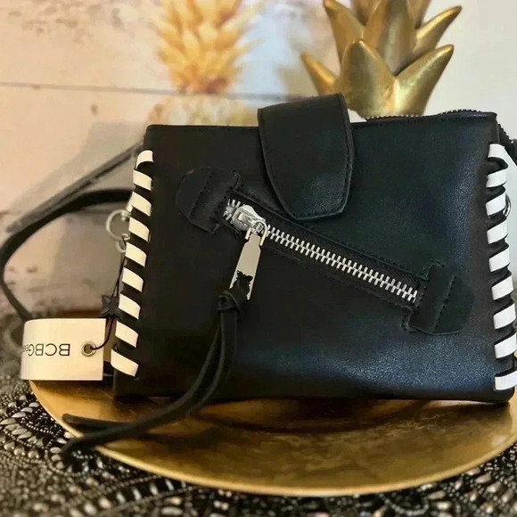 BCBG AUBRY CROSSBODY BAG NWT - Picture 4 of 16
